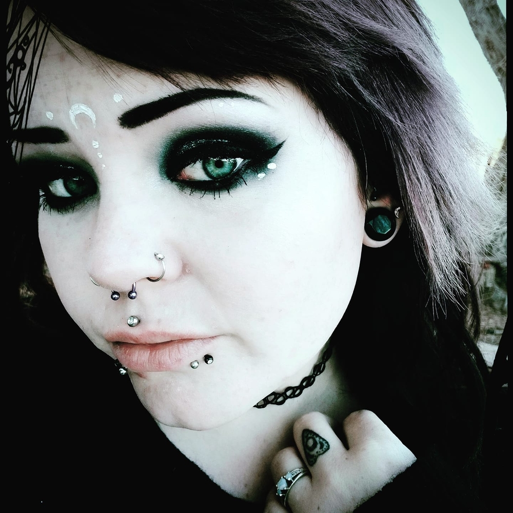 Meet your Posher, Maddi